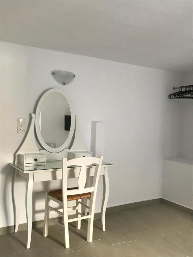 Vegera Apartment 'Ostria', Stavros Donoussa Bagian luar foto