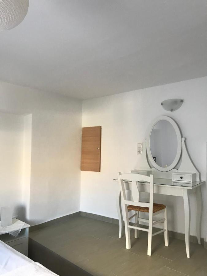 Vegera Apartment 'Ostria', Stavros Donoussa Bagian luar foto